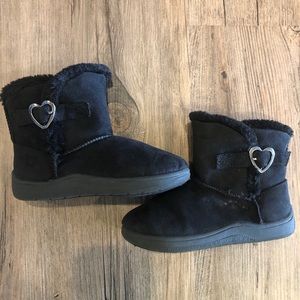 Toddler fur trim boots size 8